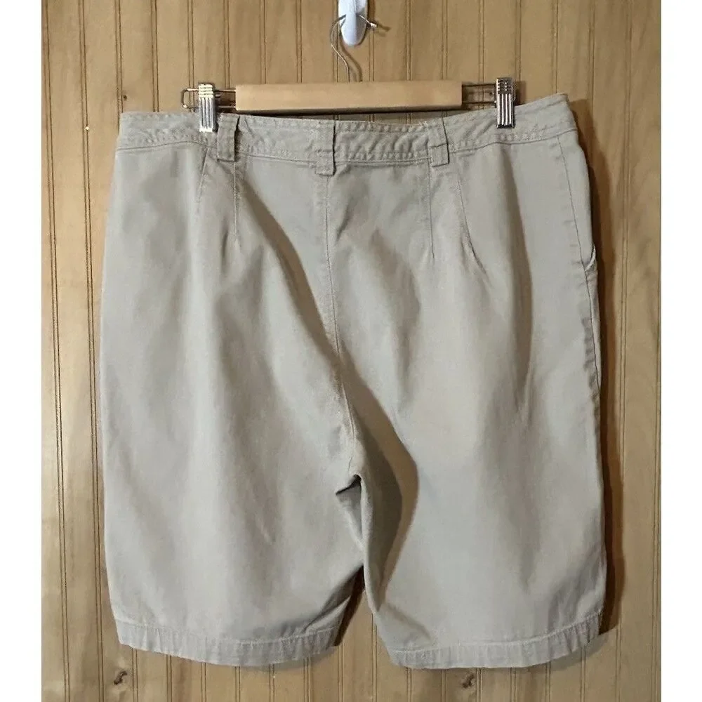White Stag Women's Size 18 Tan Cotton Blend 2 Pocket Walking Shorts